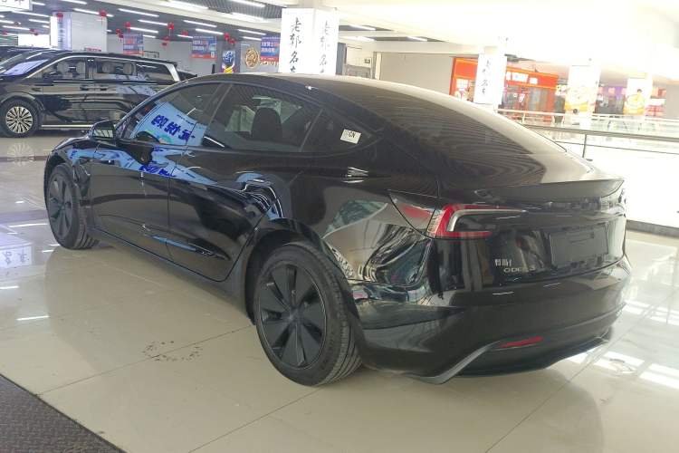 Used Tesla Model 3 2023 Rear-Wheel-Drive Version
