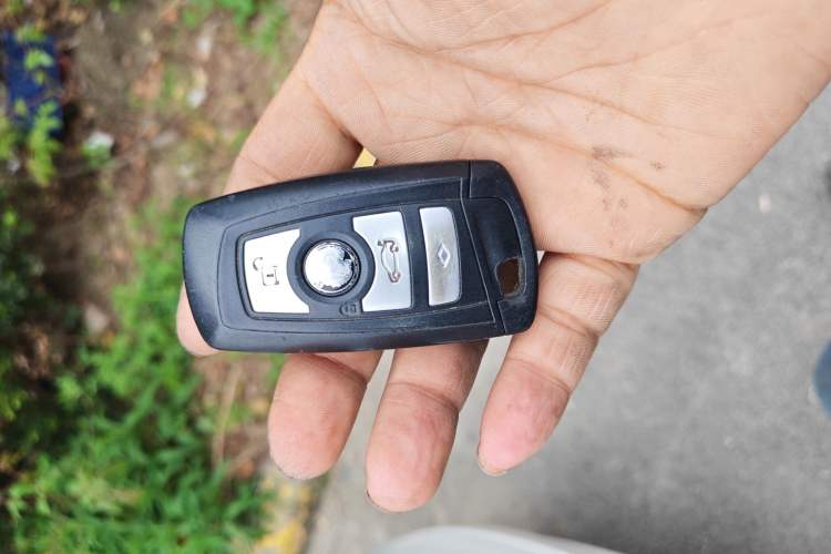 Used BMW 5 Series 2017 525Li Leading Model Vehicle Key