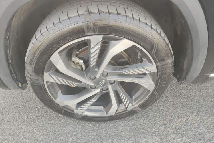 Used Geely Auto Monjaro L 2024 2.0TD High-Power Automatic Two-Wheel Drive Skyline Edition