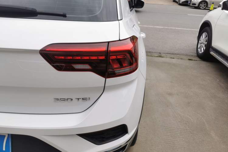 Used Volkswagen T-ROC 2022 280TSI DSG Two-Wheel Drive Comfort PLUS Exterior 3