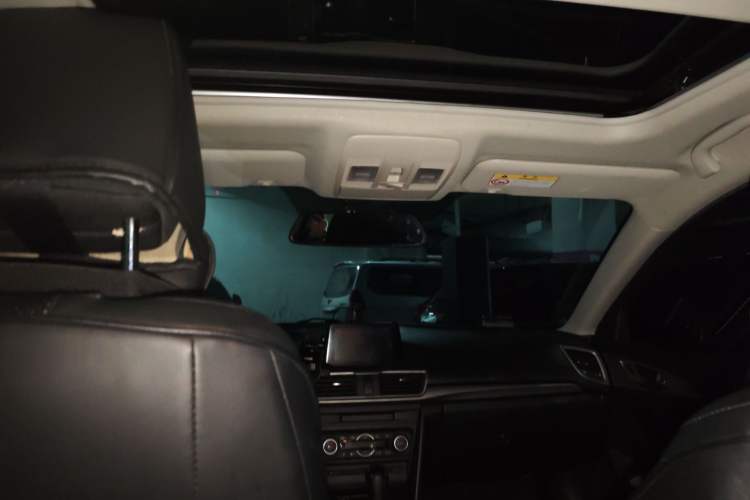 Used Mazda 3 Axela 2017 Sedan 1.5L Automatic Luxury Model Emission Standard China V