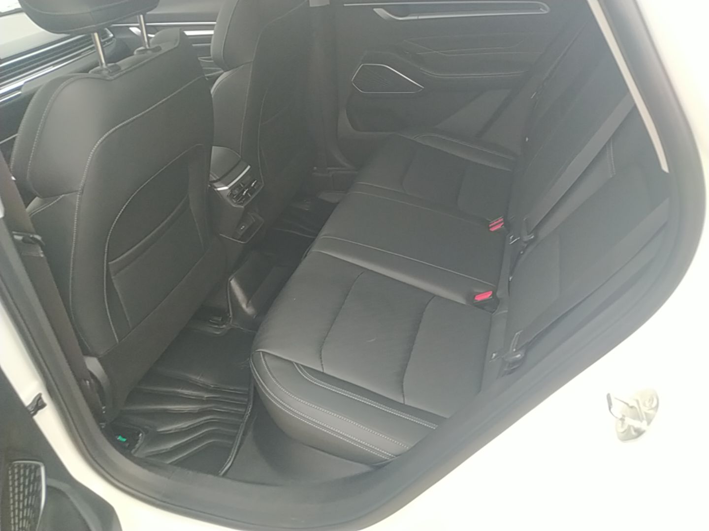 Geely Auto Emgrand 2022 4th Generation 1.5L CVT Luxury Model - Premium — снимка 20