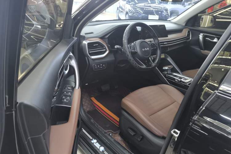 Used Kia Sportage R 2021 Ace 2.0L Splendid Edition Driver Seat