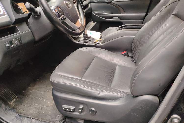 Used Toyota Highlander 2017 2.0T Four-Wheel Drive Luxury Edition 7 Seats
