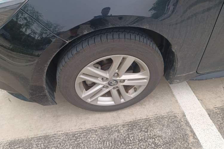 Used Toyota Levin 2019 185T CVT Luxury Edition China VI Standard Left Front Wheel Hub