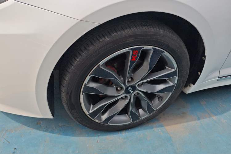 Used Kia K5 2015 2.0L Automatic LUX
