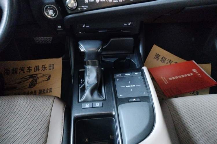 Used Lexus ES 2021 200 Excellence Edition
