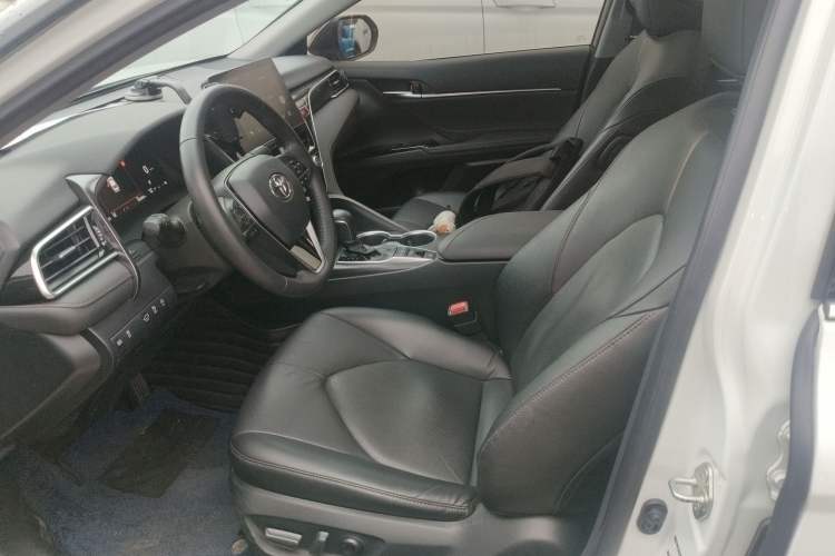 Used Toyota Camry 2021 2.5G Luxury Edition
