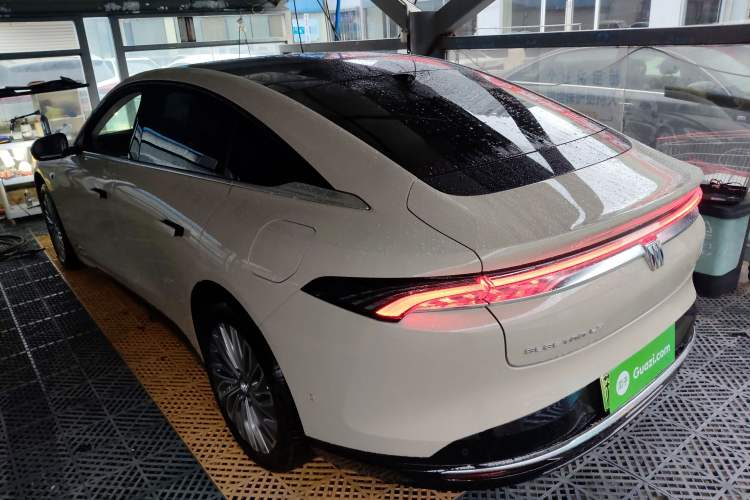 Used Buick L7 2025 Model Aivia Rear Left 45 Deg