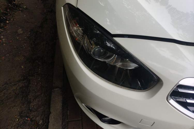 Used Renault Fluence 2013 2.0L Comfort Edition
