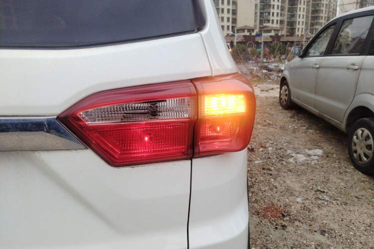 Used HYOSOW S3 2016 S3L 1.5L Manual Prestige Edition