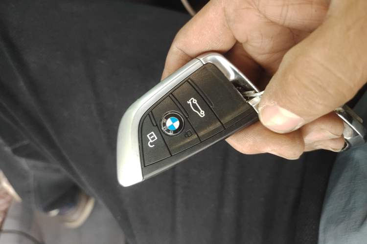 Used BMW X6 2015 xDrive28i
