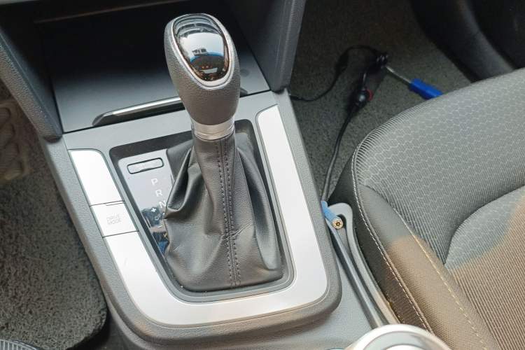 Used Hyundai Elantra (6th Generation / Lingdong) 2016 1.6L Automatic ZhiXuan – Elite Version