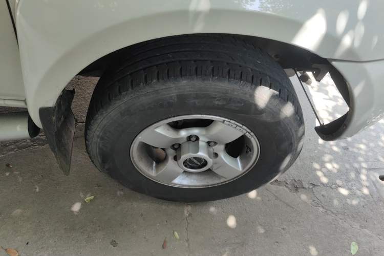 Used Nissan Paladin 2013 2.4L Four-Wheel Drive Luxury Version China IV Standard
