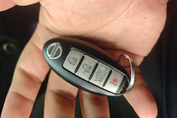 Used Nissan Sunny 2014 1.5XL Manual Deluxe Edition Vehicle Key