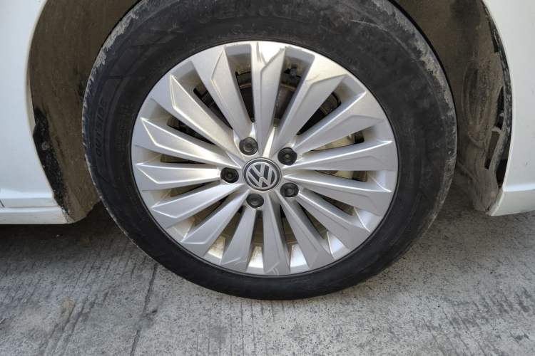 Used Volkswagen Lavida 2019 1.5L Automatic Comfort Edition China VI Standard
