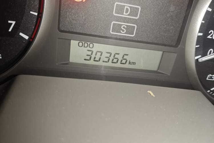 Used Toyota Land Cruiser 2012 4000
