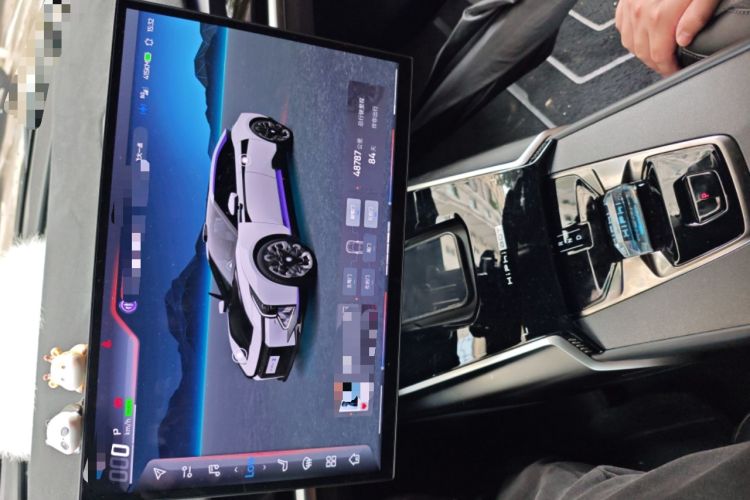 Used HiPhi Z 2023 Five-Seater Version Audio And AC Panel