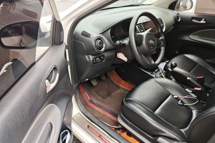 Used Kia Pegas 2017 1.4L Manual Fashion Edition Smart
