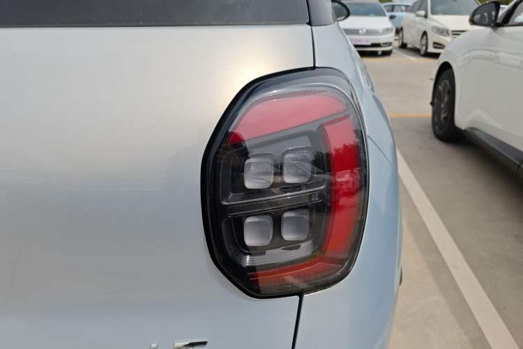 Used AION UT 2025 330 Starlight Edition
