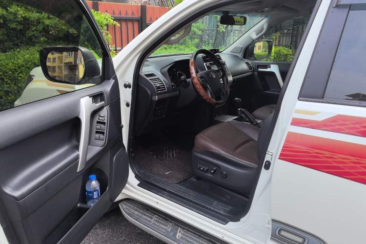 Used Toyota Prado 2019 3.5L Automatic TX-L Deluxe Edition with Rear-Mounted Spare Tire Driver Seat