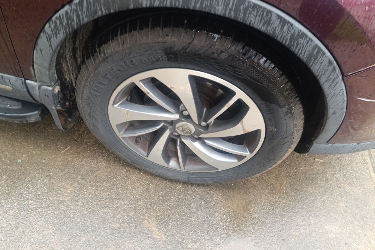 Used Baojun 560 2015 1.8L manual luxury version
