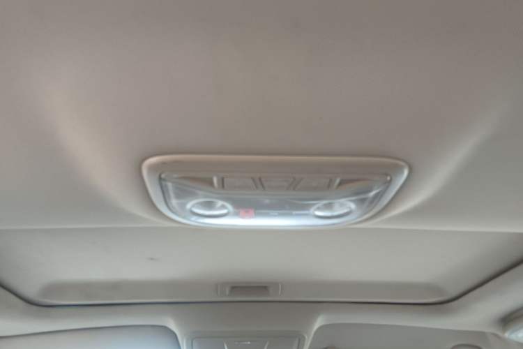 Used Geely Auto Emgrand 2016 Sedan 1.5L Manual Upward Edition