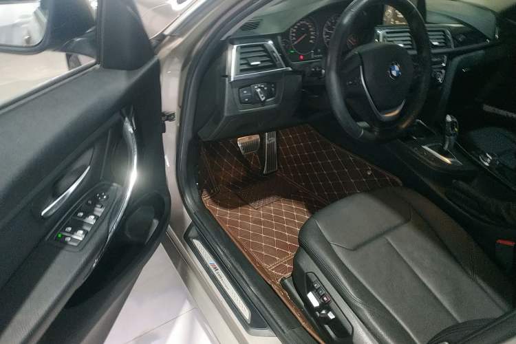 Used BMW 3 Series 2016 320Li Fashion Model
