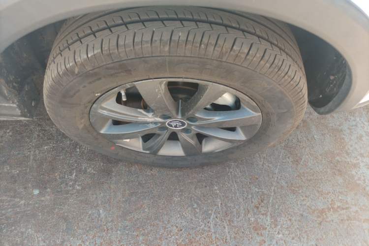 Used BYD Yuan New Energy 2019 EV535 Smart Connect Trendsetting Model
