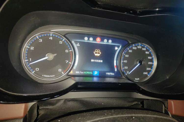 Used GAC Trumpchi GS8 2017 320T Two-Wheel Drive Luxury Smart Connectivity Version (7 Seats)