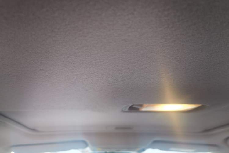 Used Nissan Sylphy 2019 1.6XV CVT Smart Connect Luxury Edition China VI Standard Headliner