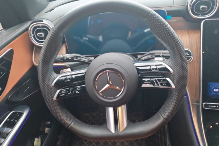 Used Mercedes-Benz GLC 2024 GLC 300 L 4MATIC Dynamic Edition 5-seater Steering Wheel