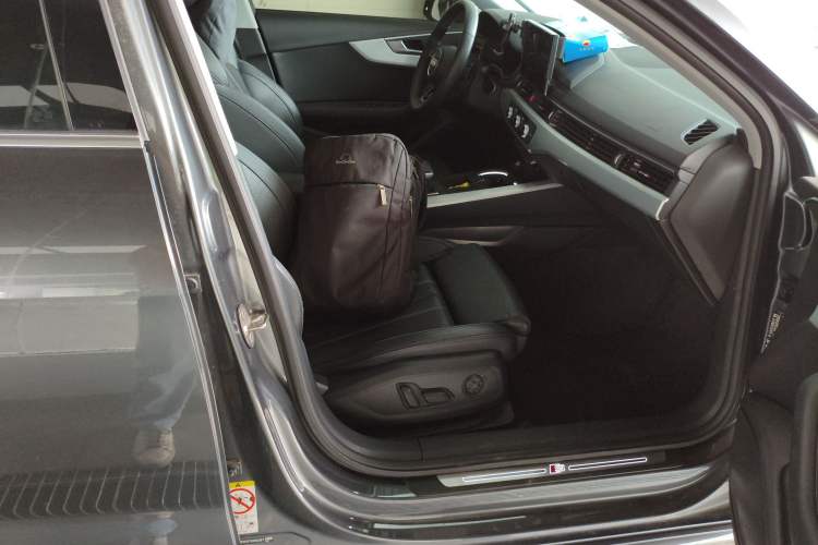 Used Audi A4L 2023 40 TFSI Fashion Dynamic Model