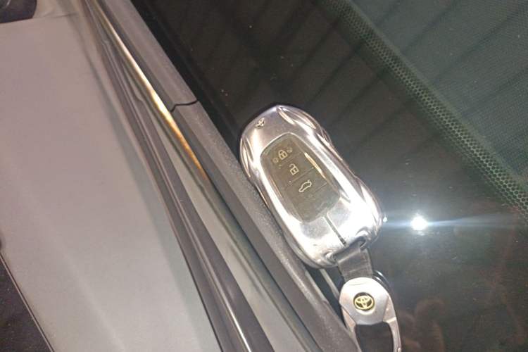 Used Toyota Avalon 2019 2.0L Luxury Edition China VI Standard