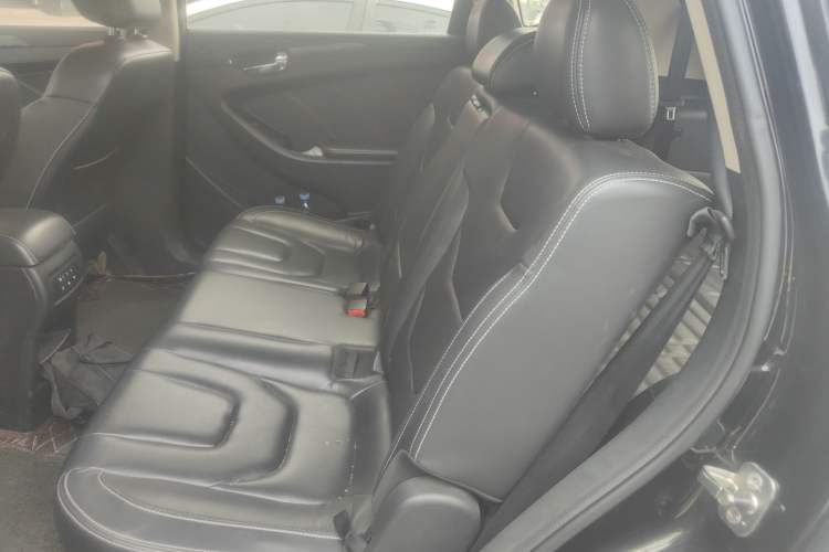 Used Dongfeng Fengon 580 2016 1.8L Manual Comfort Model
