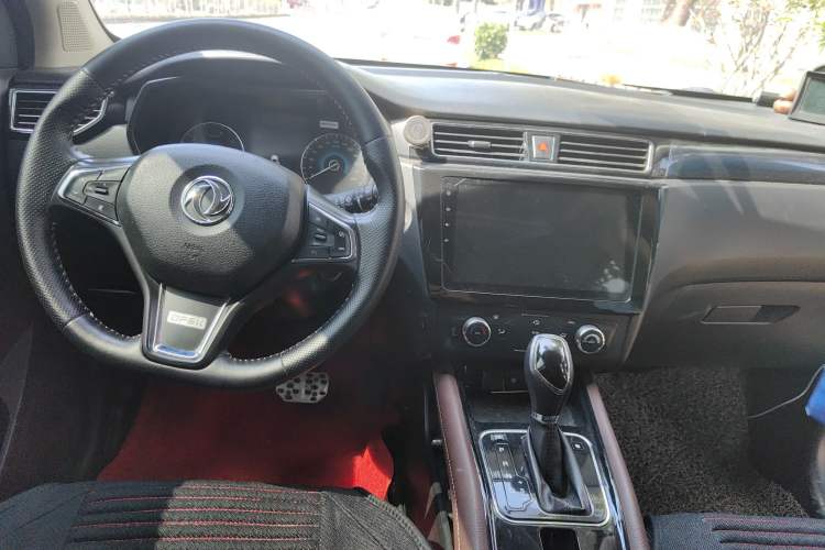 Used Dongfeng Fengon 580 2017 1.5T CVT Luxury Model
