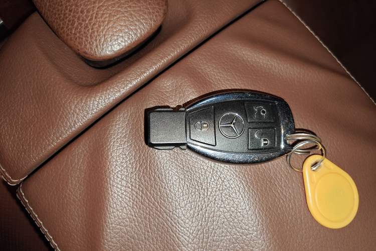Used Mercedes-Benz S-Class 2010 S 400 L HYBRID Vehicle Key
