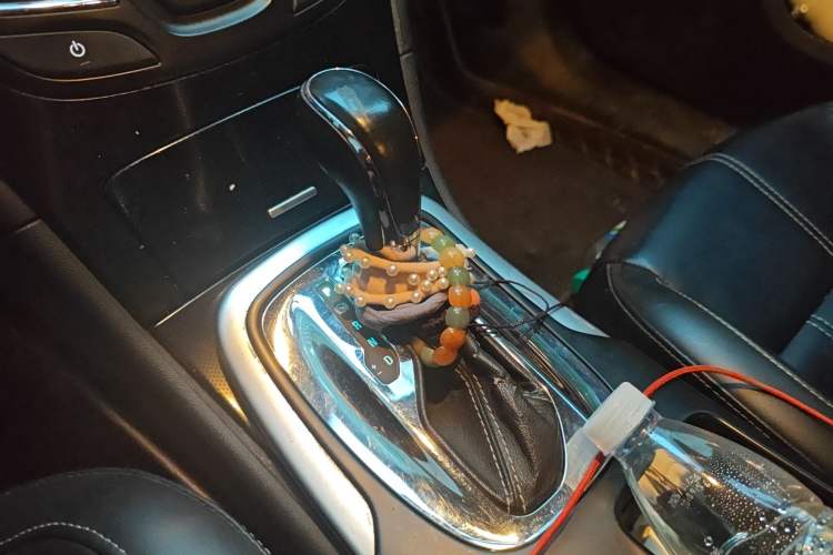 Used Buick Regal 2015 1.6T Leading Technology Model Gear Lever