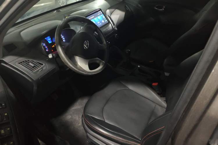 Used Hyundai ix35 2013 2.0L Manual 2WD Comfort GL China IV Standard