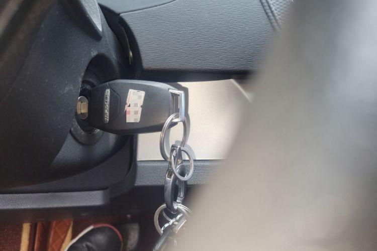 Used SAIC MAXUS G20 2023 Facelifted ES 2.0T Gasoline Automatic Value Edition
