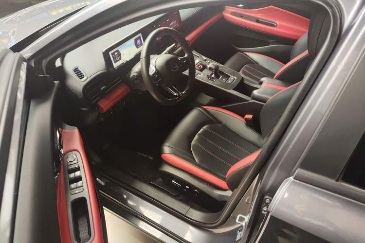 Used GAC Trumpchi EMPOW 2021 270T DCT J16 Version