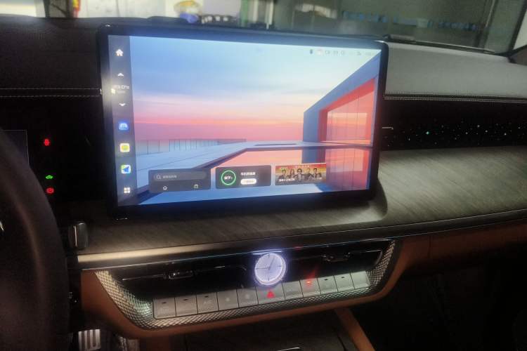 Used Tank 500 New Energy 2024 Hi4-T Audio And AC Panel