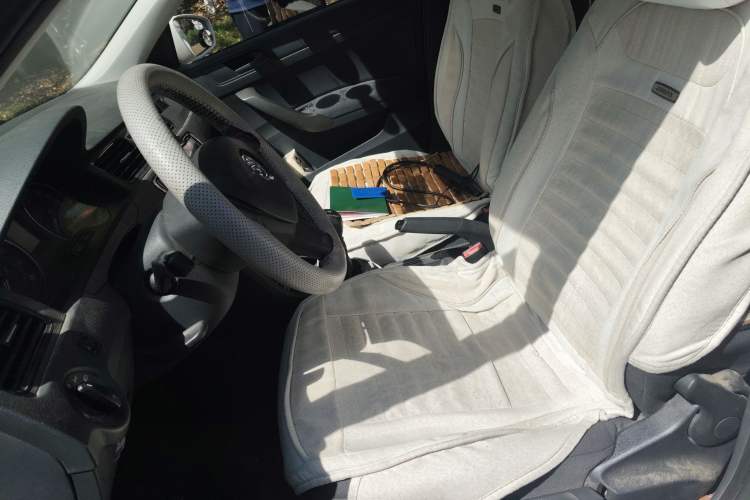 Used Skoda Rapid Spaceback 2016 Revised Version 1.6L Manual Front-Drive Edition