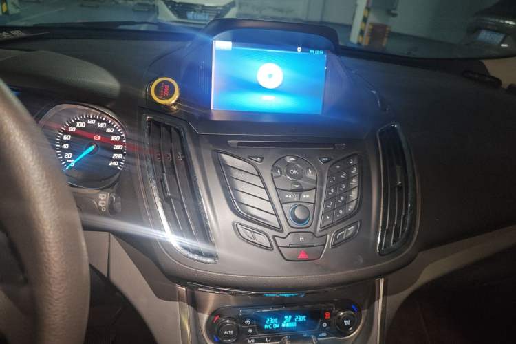 Used Ford Kuga 2015 1.5L GTDi Two-Wheel-Drive Comfort Model