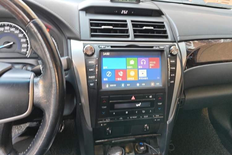 Used Toyota Camry 2015 2.0G Premier Edition
