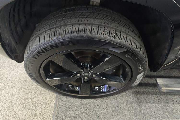 Used Land Rover Defender 2025 110 3.0T P400 – Dynamic HSE