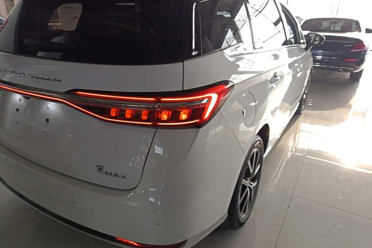 Used BYD Song MAX New Energy 2022 DM-i 105KM Executive Edition