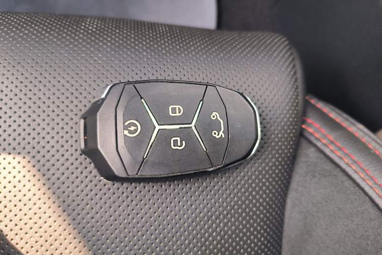 Used Lynk & Co 03 2019 2.0TD Automatic Jing Pro Edition Interior 1