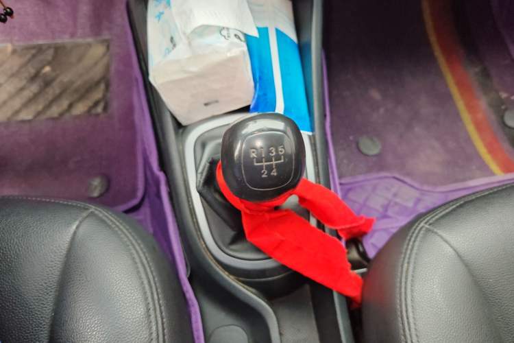 Used Kia K2 2015 Sedan 1.4L MT GLS