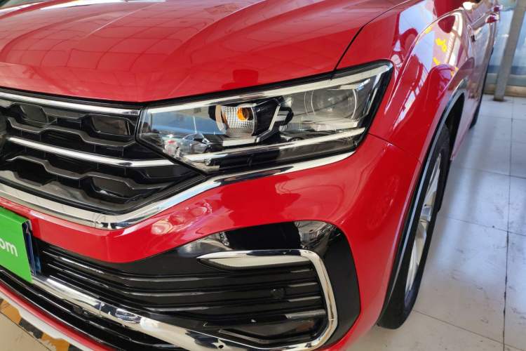 Used Volkswagen Tayron X 2020 330TSI Two-Wheel Drive Luxury Smart Connectivity Version